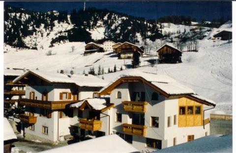 Pensione Valbona Corvara In Badia Esterno foto